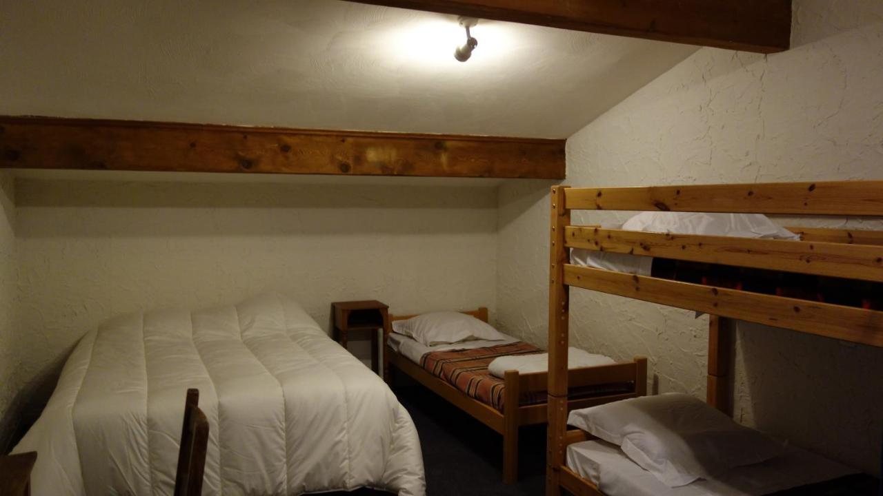 Hotel Les Gentianes La Morte 객실 사진